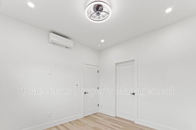 Building Photo - 641 Del Mar Ave