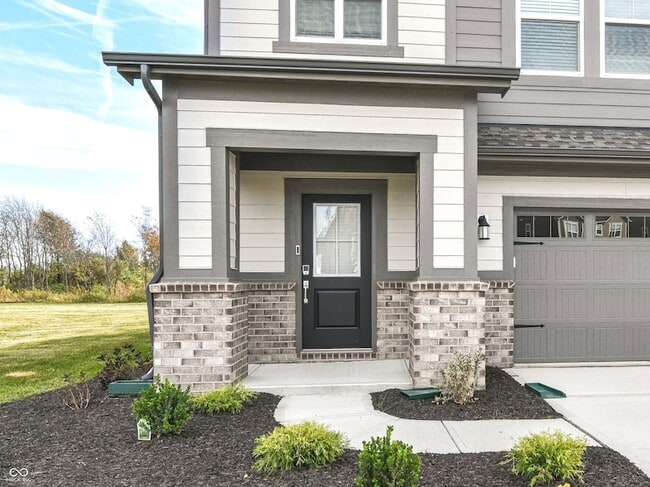 Building Photo - 6531 Hawthorne Dr