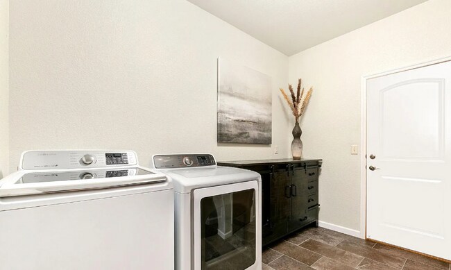 Building Photo - 7007 Spanish Bay Dr