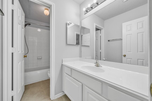 Building Photo - 5418 Timber Quail Dr