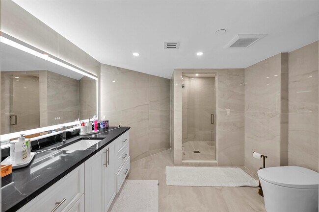 Building Photo - 19667 Turnberry Way