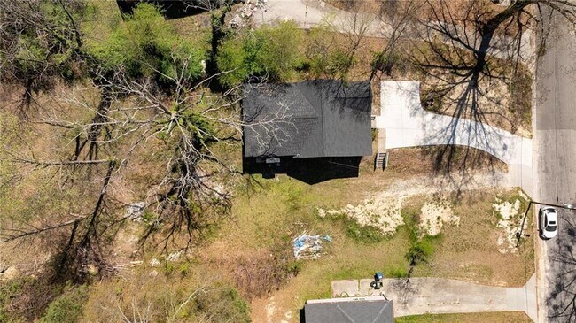 Building Photo - 665 S Eugenia Pl NW