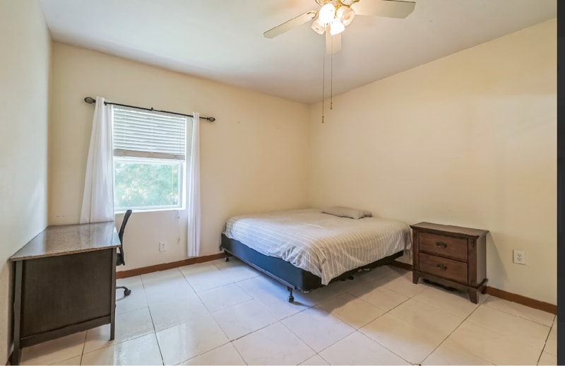 Building Photo - 3908 37th St E