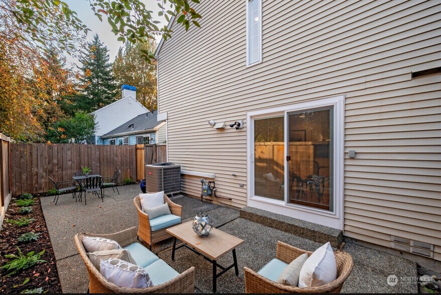 Building Photo - 10278 NE 129th Ln