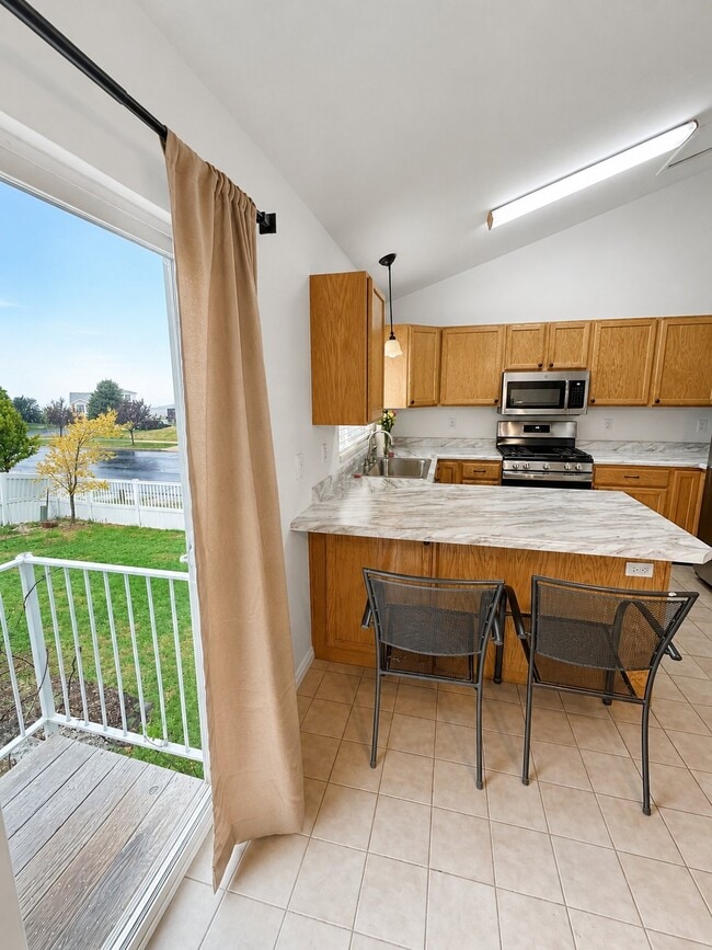 Building Photo - 15096 S Vernal Cove