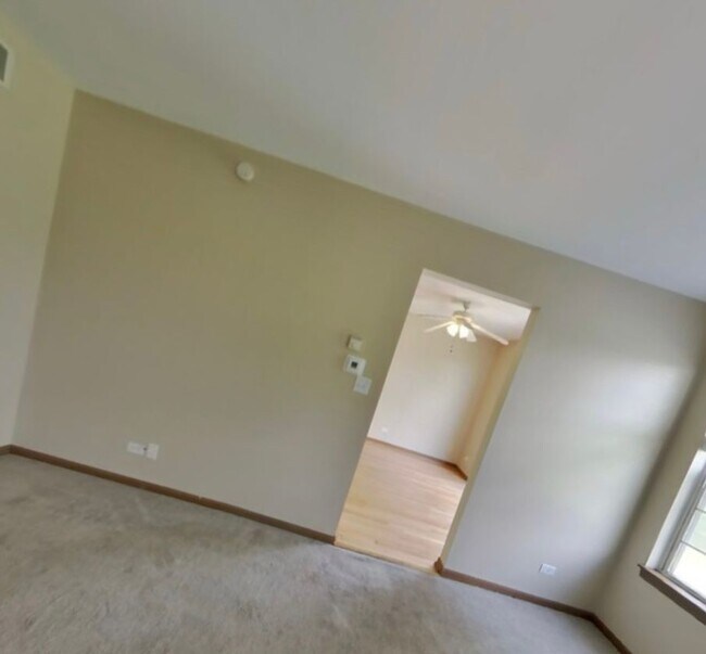 Building Photo - 1645 St Ann Dr