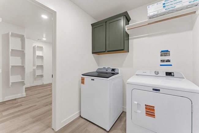 Building Photo - 2033 Gulf Pr Ln