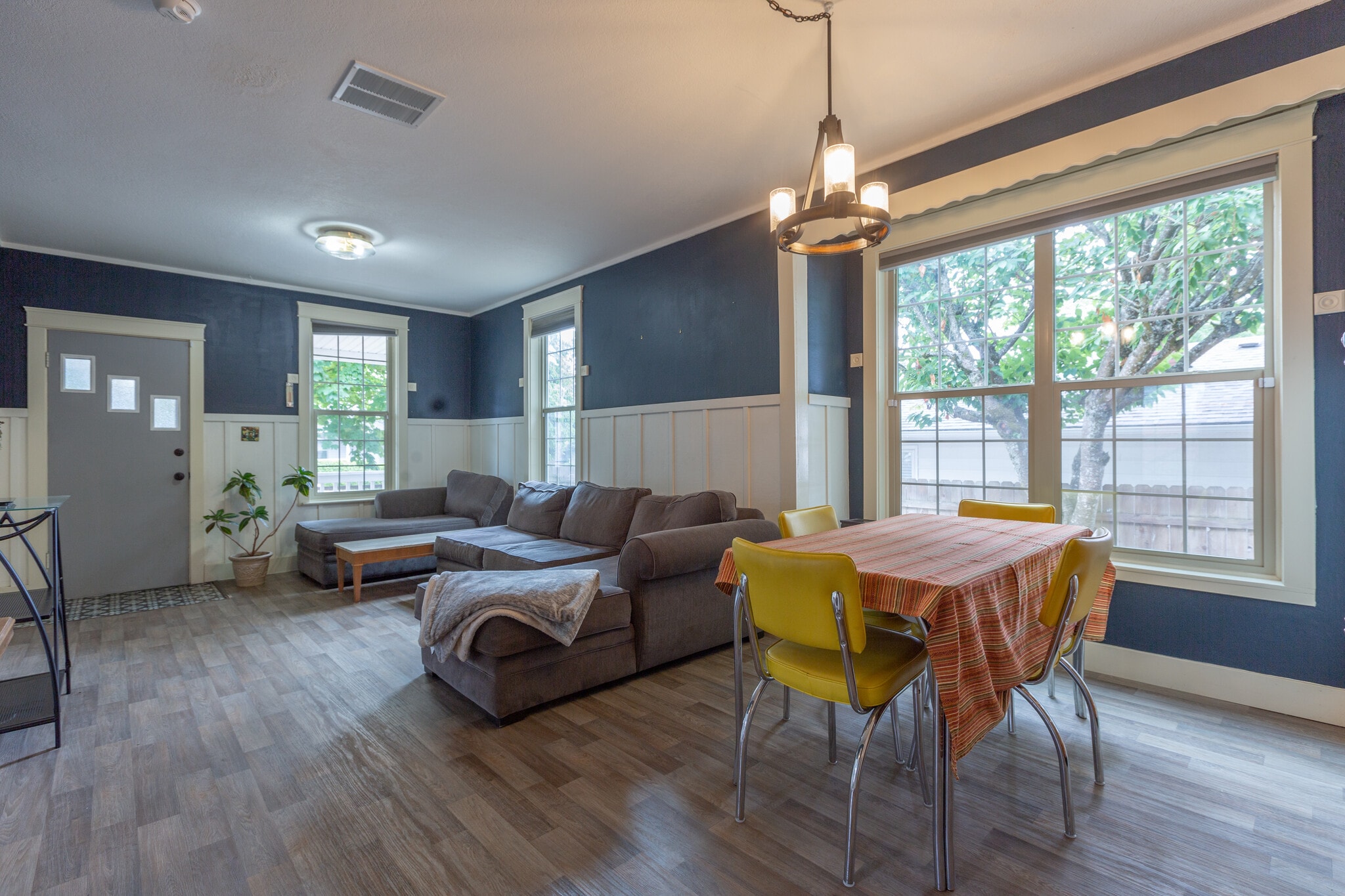 Building Photo - 3410 Q St