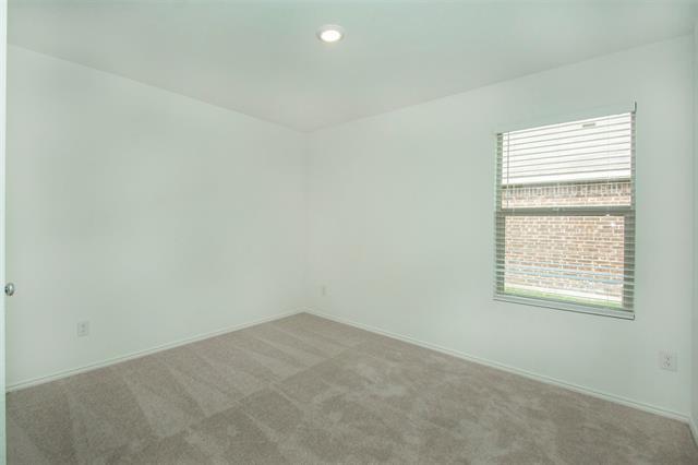 Building Photo - 2905 Kings Table Ct