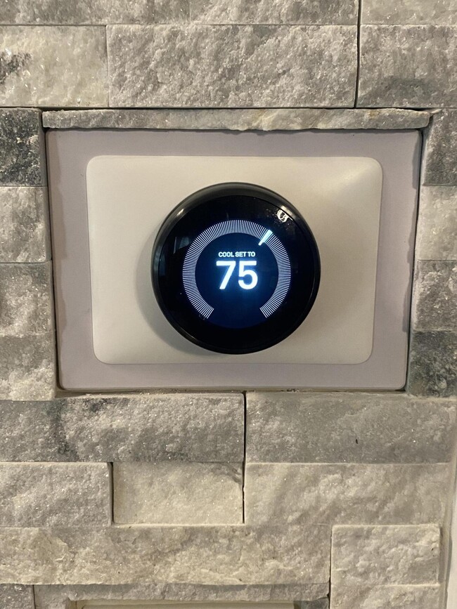 Building Photo - 4863 Via Palm Lakes