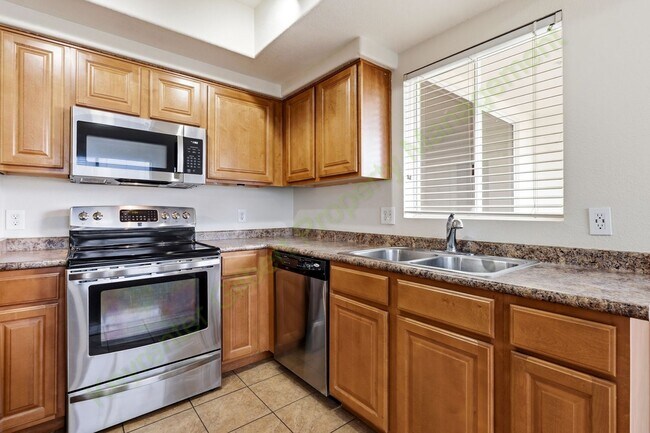 Building Photo - Freshly Updated 2-Bedroom Condo in Gated Lakeshore at Andersen Springs – New Paint & New Carpet!