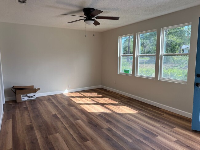 Building Photo - Beautiful Home in Valdosta, Ga!