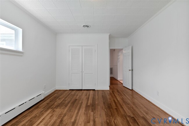 Building Photo - 2702 Maplewood Rd