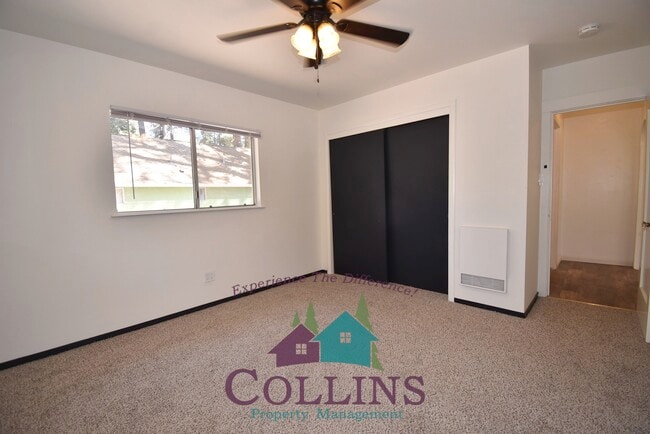Building Photo - 11363 Cedar Ridge Dr