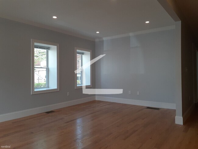 Building Photo - 5 br, 3 bath Townhome - 3 Cufflin St
