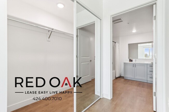 Building Photo - 14526 Kittridge St