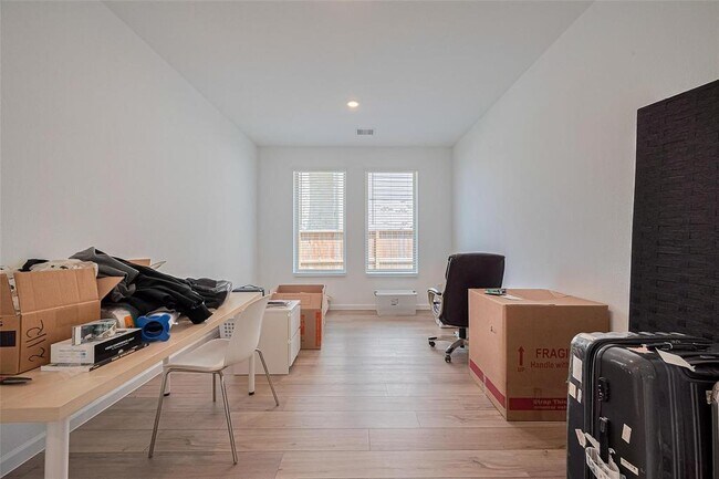 Building Photo - 2430 Dewford Fls Dr