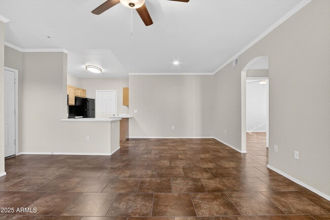 Building Photo - 5401 E Van Buren St