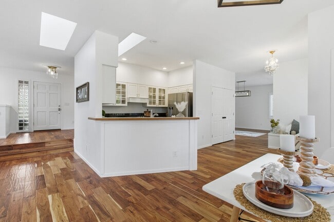 Building Photo - Charming Home in the Heart of Gig Harbor