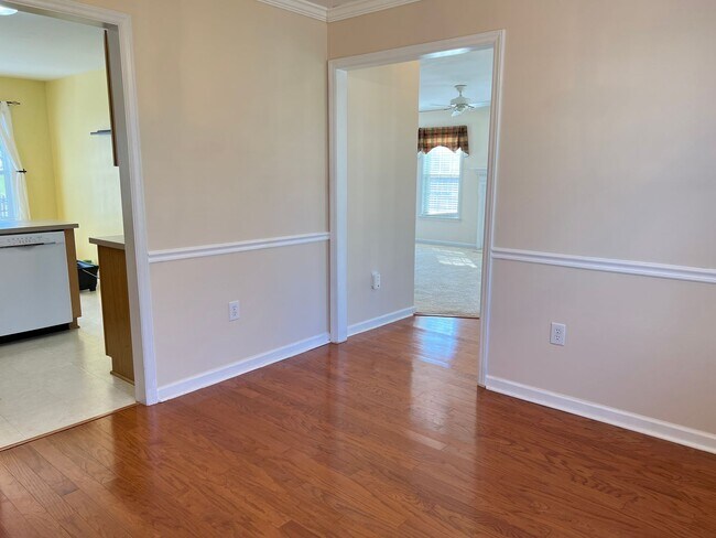 Building Photo - 3 Bedroom | 2.5 Bath Home in Holly Springs...