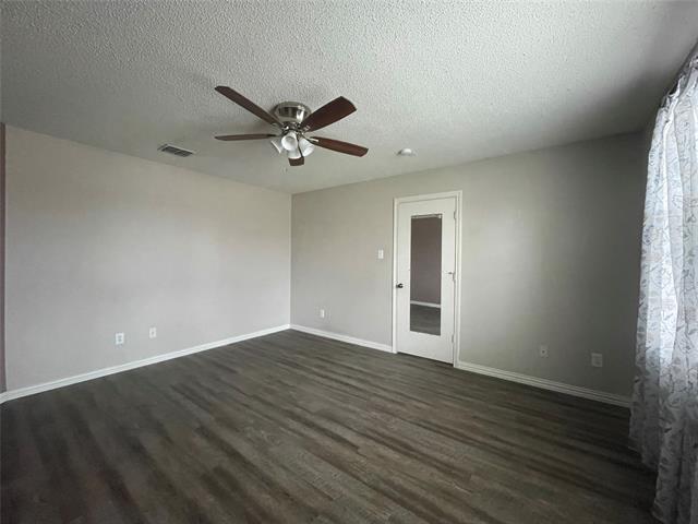 Building Photo - 2900 Sheridan Ln