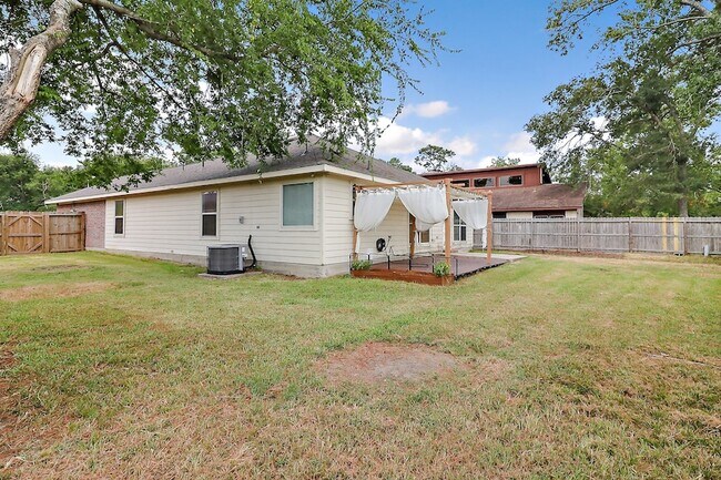 Building Photo - 16210 Coral Bay St