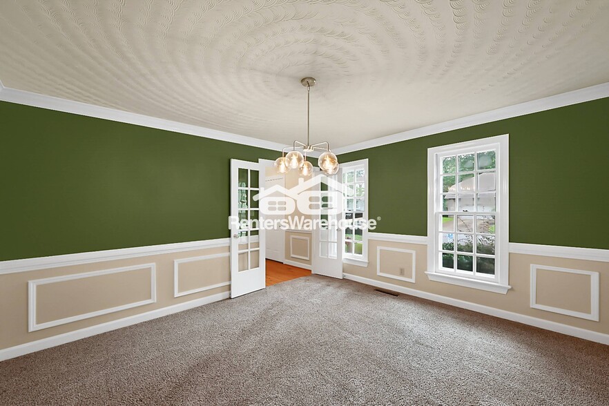 Building Photo - 936 Stockbridge Dr