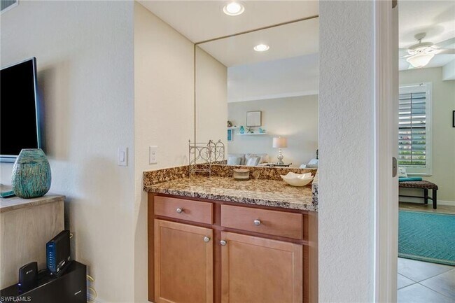 Building Photo - 9514 Avellino Wy