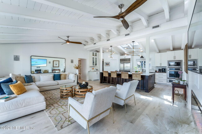 Building Photo - 177 San Juan Dr