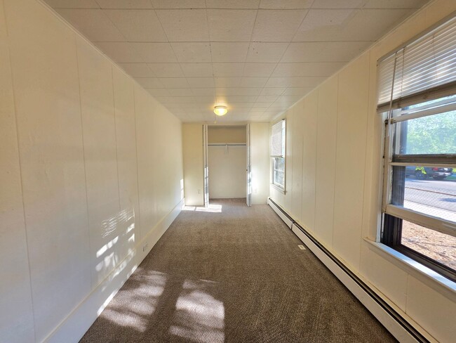 Building Photo - 2645 Pine St