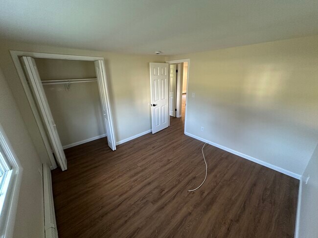 Building Photo - 518 South St