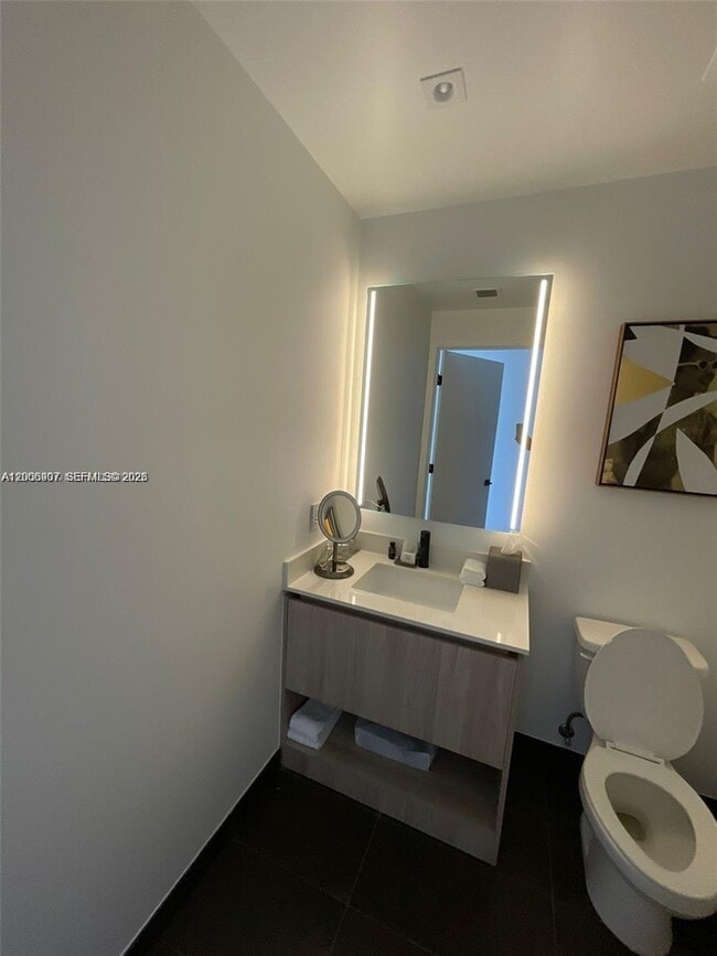 Building Photo - 398 NE 5th St