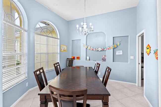 Building Photo - 103 Black Olive Crescent