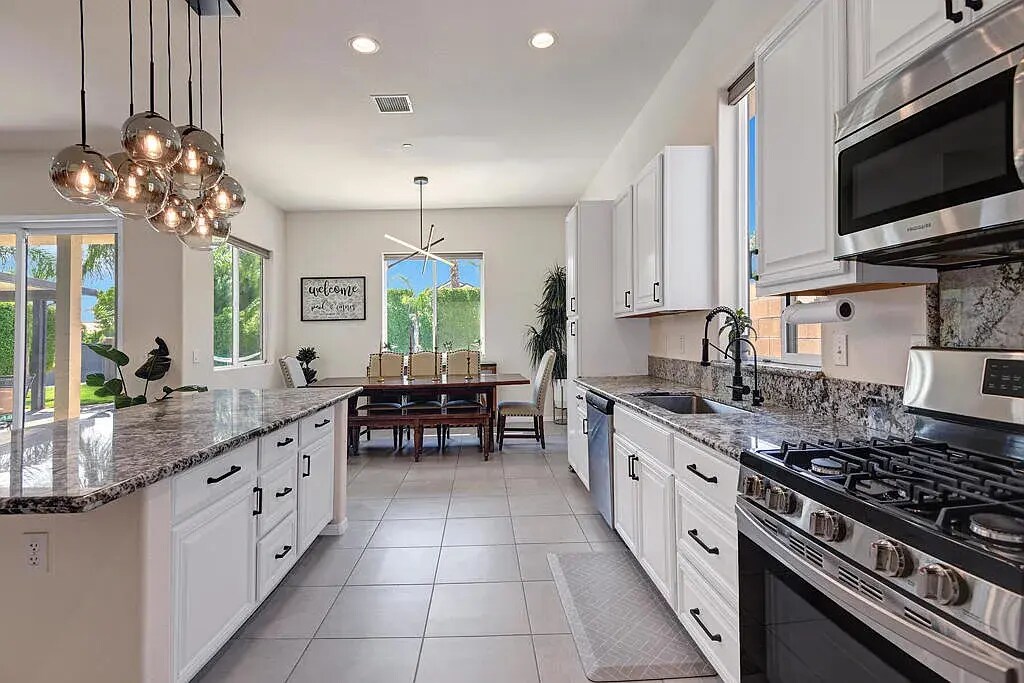 Building Photo - 68965 Hermosillo Rd