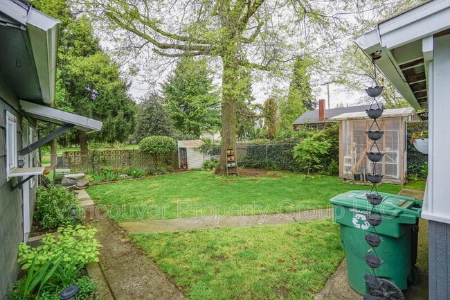 Building Photo - 1206 Grand Blvd