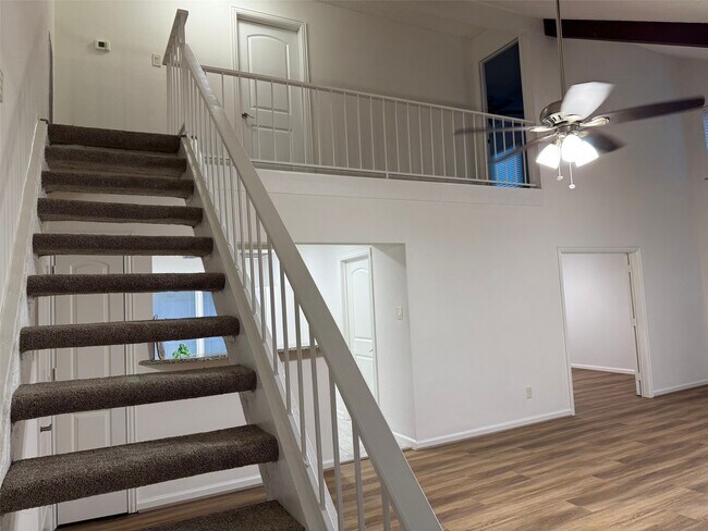 Building Photo - 9626 Magnolia Ridge Dr