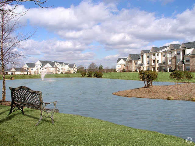Lakeside Villas Apartments - Lakeside Villas