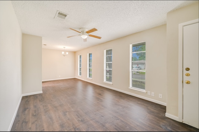 Building Photo - 14306 Ridge Point Dr