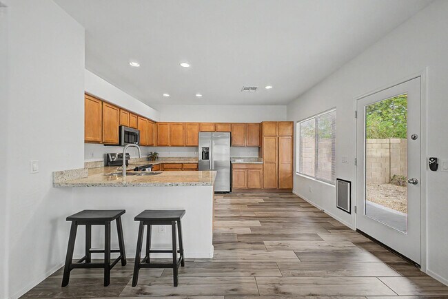 Building Photo - 42323 N 46th Dr