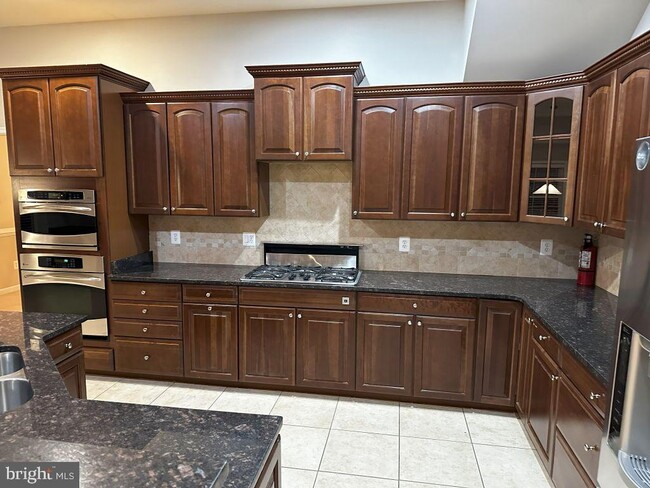 Building Photo - 41811 Bristow Manor Dr