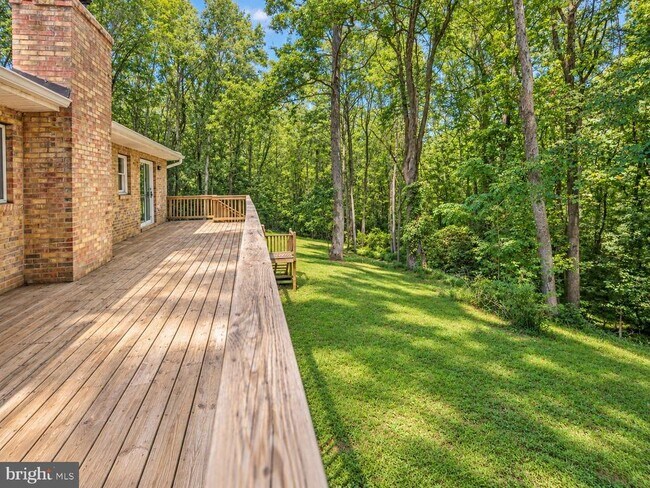 Building Photo - 6065 Eagles Nest Ln