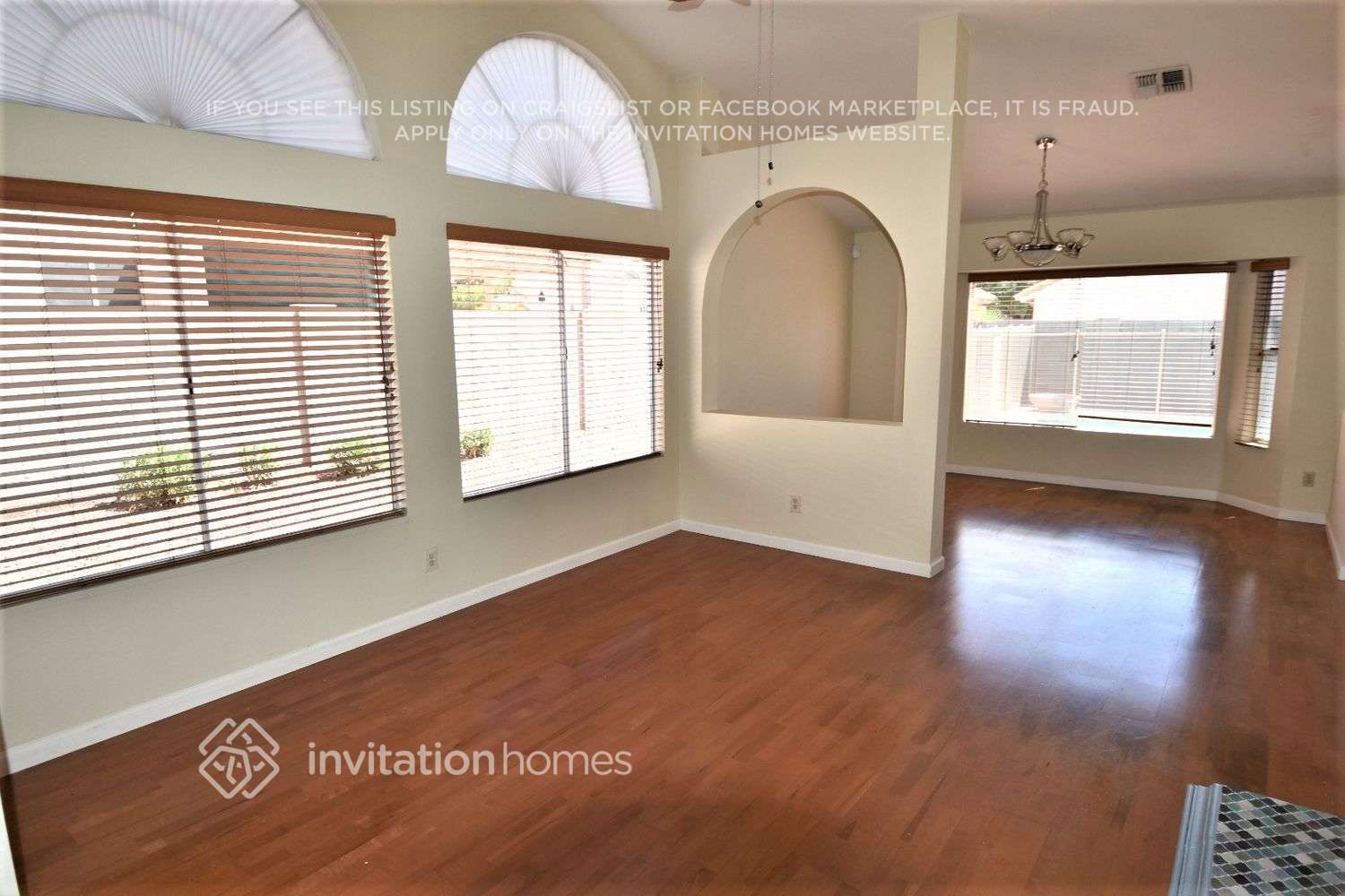 Building Photo - 1961 E Rosemonte Dr