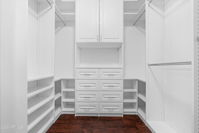 Building Photo - 36590 W Barcelona Ln