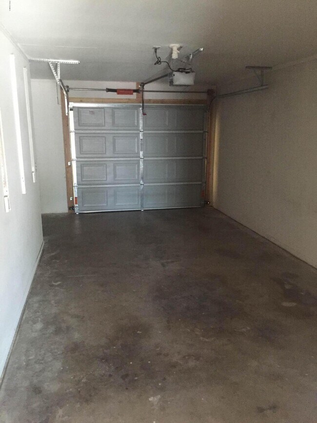 Building Photo - 1234 E Riviera Dr