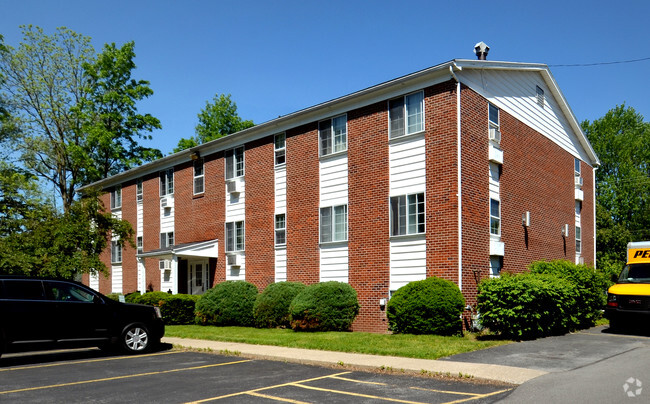 Building Photo - West Lake Apartments