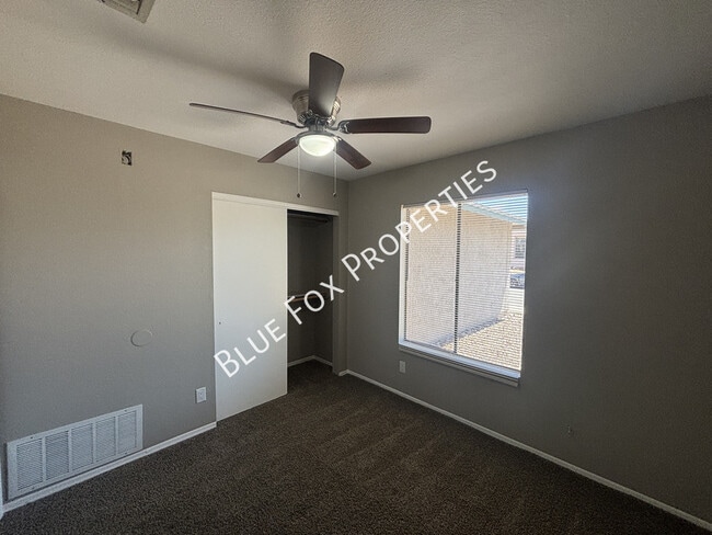 Building Photo - 9825 N Camino Vado