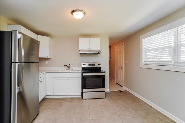 Building Photo - 357 Amesbury Dr