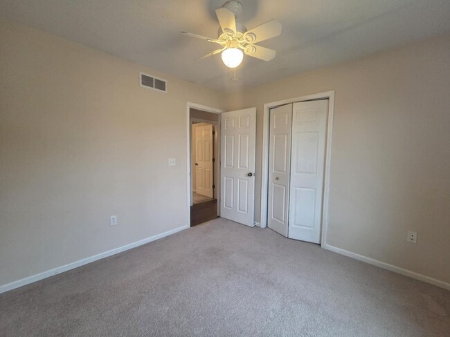 Building Photo - 601 Tall Grass Dr