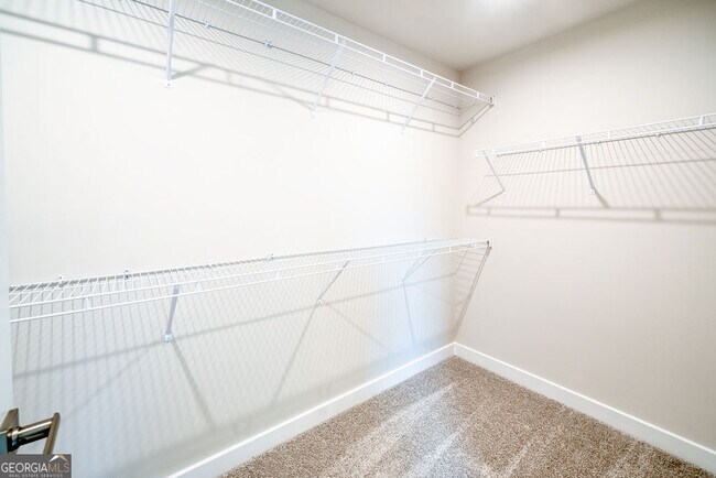 Building Photo - 105 Arborvale Dr
