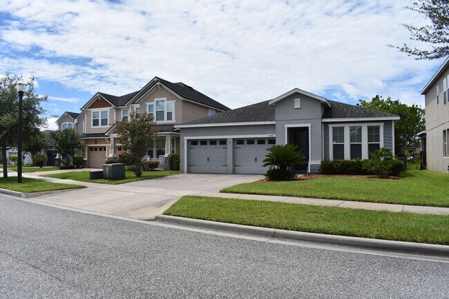 Primary Photo - 5060 Creekside Park Ave